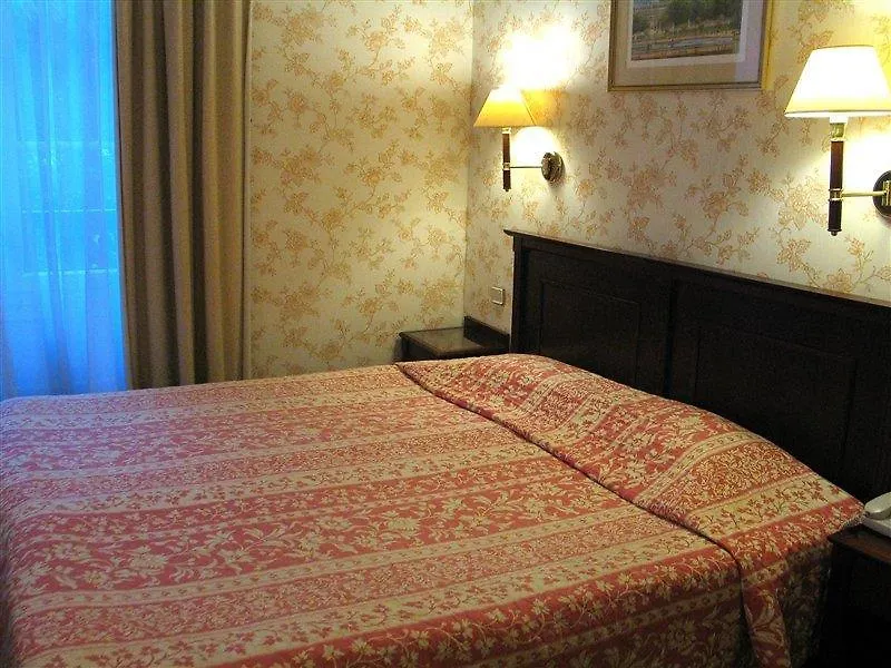 Hotel Serotel Lutece Paris 4*,