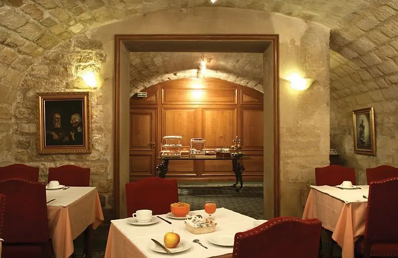 Hotel Serotel Lutece Paris