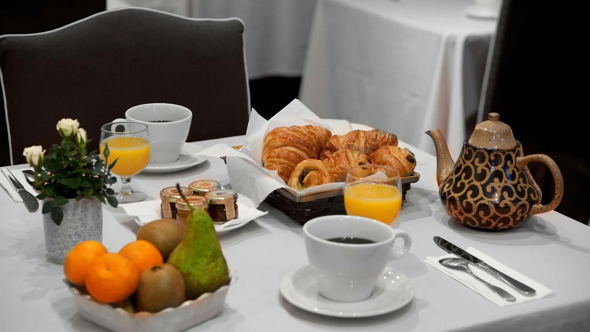 Hotel Serotel Lutece Paris
